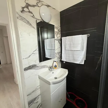 Luxury -mamaia Sat *